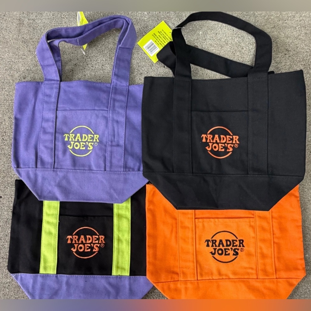 Limited Edition Trader Joe’s Halloween 4 mini canvas bags tote trick or treat - Picture 2 of 6
